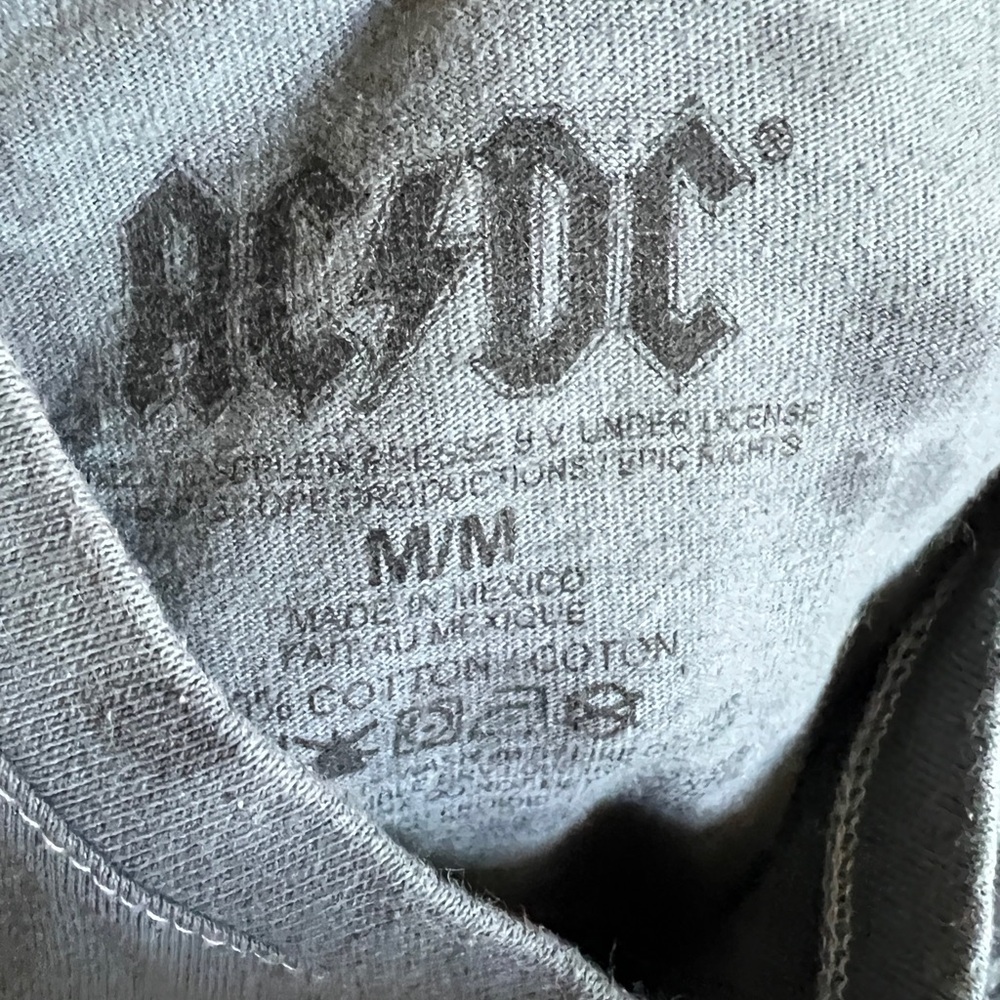 💛🦢5 FOR $10!!! 🦢💛 AC/DC Crop tee - Picture 2 of 2